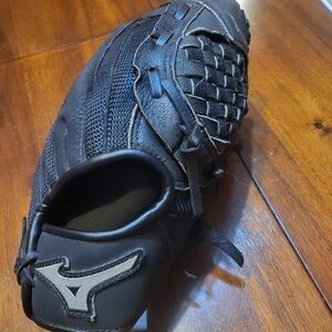 Sz 10.5 Mizuno baseball glove right hand throw